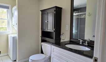 190 Short Beach Rd, Branford, CT 06405