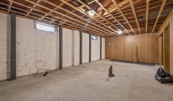 5668 Crawford Dr, Columbus, OH 43229