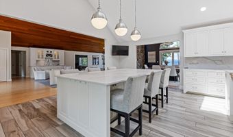 129 Loon Call Dr, Belgrade, ME 04917