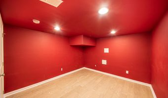 11 N EAST Ave, Baltimore, MD 21224