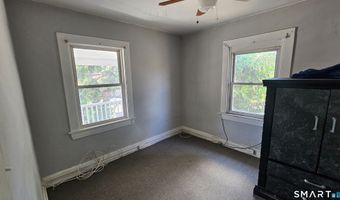 7 Horace St, Bridgeport, CT 06610