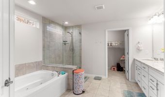 2825 Dillon Dr, Ann Arbor, MI 48105