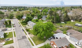 385 E RANDALL Way S 2, Centerville, UT 84014