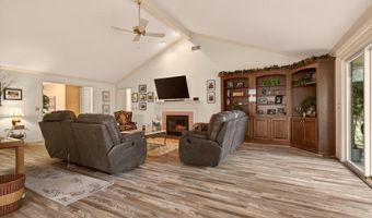 1122 Packard Pl, Auburn, IN 46706