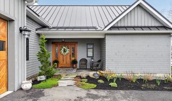 16 Blacks Lndg, Belfast, ME 04915