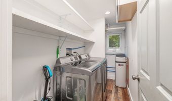 222 Alturas Rd, Alloway, NJ 07422