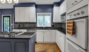 152 Pino Verde Ln, Amherst, NY 14221