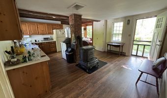 186 Bridgton Rd, Sebago, ME 04029