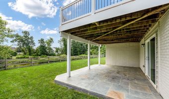 41833 WALDEN KNOLL Ct, Aldie, VA 20105