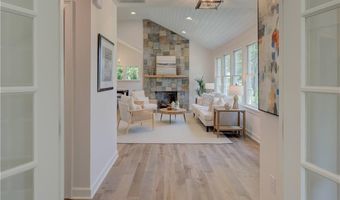 3 Tyler Point Rd, Barrington, RI 02806
