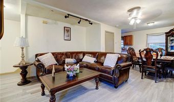 10 East St 316, Cranston, RI 02920