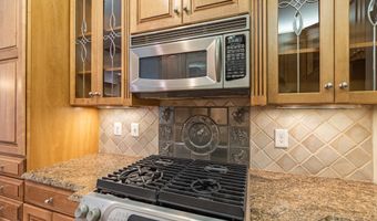 5067 DONOVAN Dr, Alexandria, VA 22304