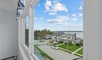 17 Selkirk Rd Rd 3, Cranston, RI 02905