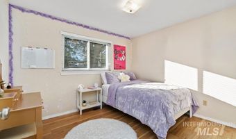 8491 W Holbrook Ct, Boise, ID 83704