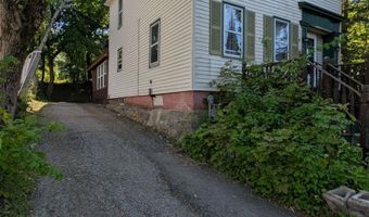 40 Walter St, Bangor, ME 04401