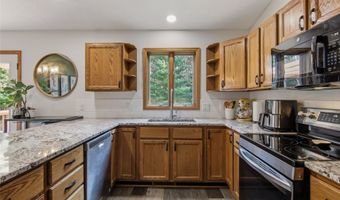 511 S Beach Dr, Altoona, WI 54720
