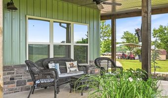 11830 Farm Road 1195, Aurora, MO 65605