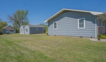 2009 Washington Ave, Baxter Springs, KS 66713