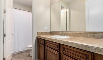 4390 S WHITE Dr, Chandler, AZ 85249