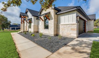 113 Pioneer Trl, Adkins, TX 78101