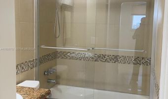 2910 Point East Dr M610, Aventura, FL 33160