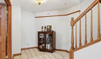 22665 W DEPOT St, Antioch, IL 60002