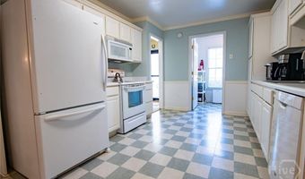 165 Spring Lake Dr, Athens, GA 30605