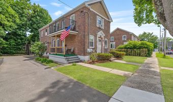 22-26 Carver St, Bridgeport, CT 06610