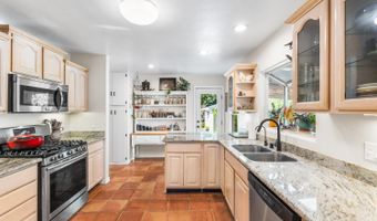 109 Steele Ln, Santa Rosa, CA 95401