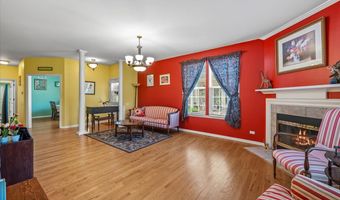 4041 Whitehall Ln, Algonquin, IL 60102