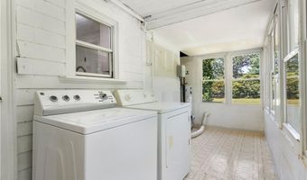 40 Lima St, Warwick, RI 02889