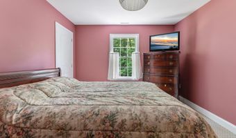 1 CARMEN Dr, Cape May Court House, NJ 08210