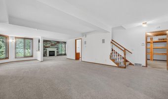 5706 Kilkenny Pl, Fitchburg, WI 53711
