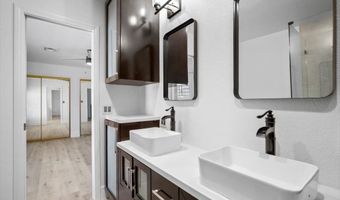 1695 Montessouri St, Las Vegas, NV 89117