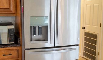 99 JENNIFER Ln, Baxley, GA 31513