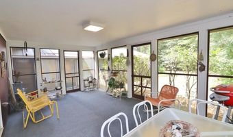 16 Hempstead Ave, Bangor, ME 04401
