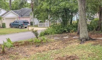 1396 MAIN St, Atlantic Beach, FL 32233