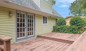 1507 Dicken Dr, Ann Arbor, MI 48103