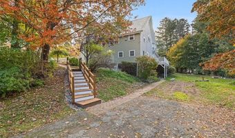 4 Chase Ln, Lincoln, RI 02865