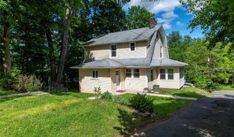 17 S Airmont Rd, Airmont, NY 10901