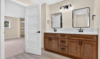 13670 SW 21ST St, Beaverton, OR 97008