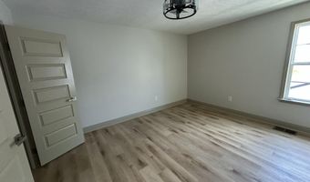 210 S 3rd St, Amory, MS 38821