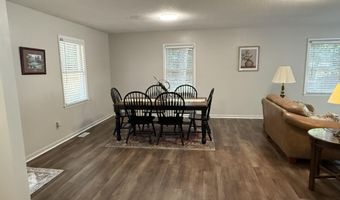 901 Heather Trl, Aberdeen, NC 28315