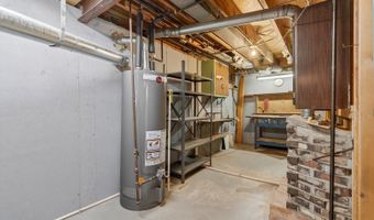 6 W Cypress St, Arlington Heights, IL 60005