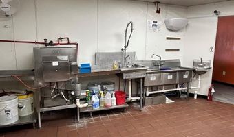 1613 W Broadway, Andrews, TX 79714