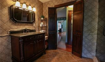 62 Summerdale Rd, Angola, NY 14006