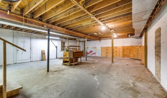 101 Leeman Hwy, Bath, ME 04530