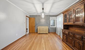142 Center Grange Rd, Aliquippa, PA 15001