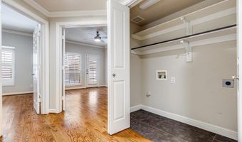4141 Towne Green Cir, Addison, TX 75001