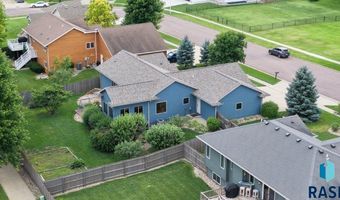 212 S Augusta Ave, Brandon, SD 57005